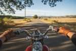 Gants moto été : comparatif et astuces pour rouler serein